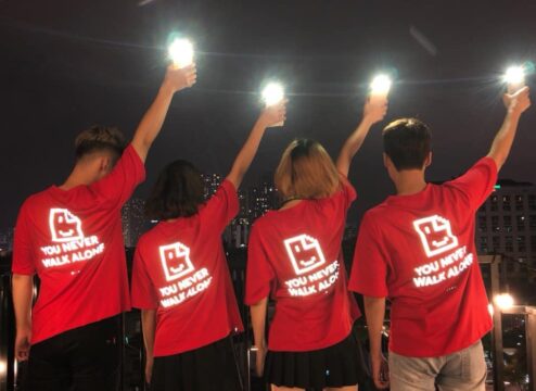 ao-lop-phan-quang-mau-do- 17