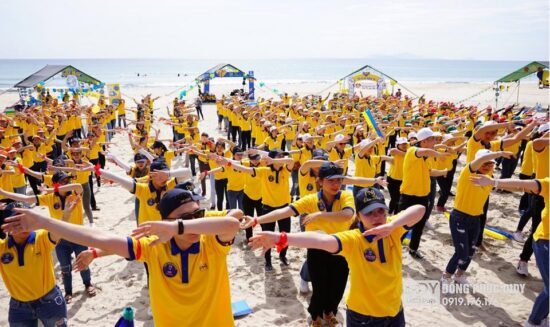 xuong may dong phuc team building dep